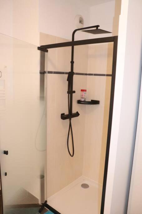 Apartamento Les Cedres -Tram A 50 Metres, Bordeaux A 5 Minutes, Parking Cenon Exterior foto